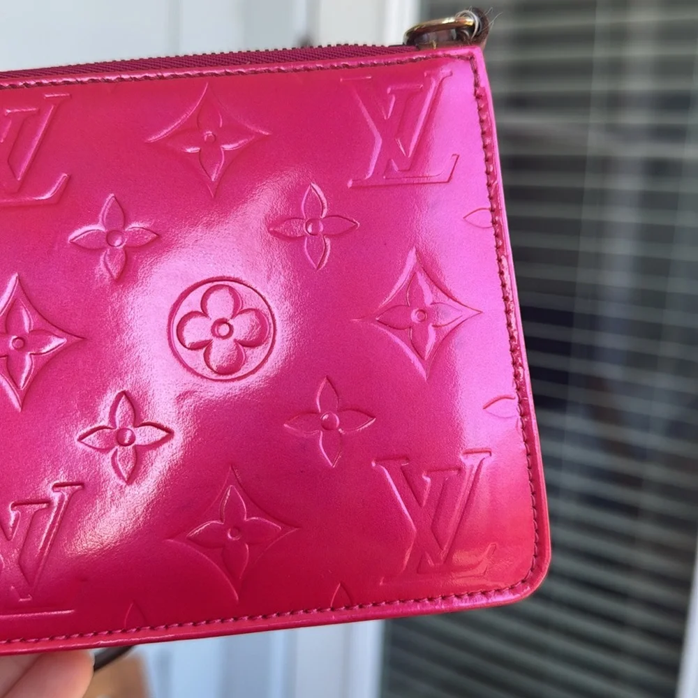 Louis Vuitton Vernis Monogram Pochette Accessoires Pink Bag with COA - Picture 12 of 13